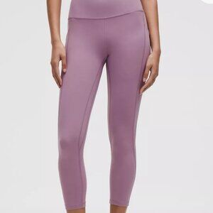 Women's Under Armour Light Purple Fitted Gear Leggings - Size Small